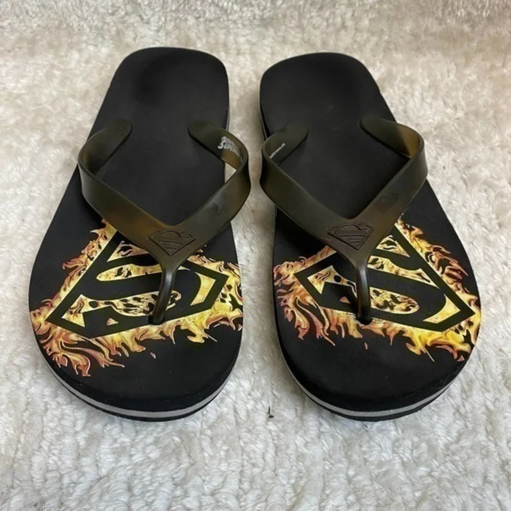 DC Comics Superman Black Logo Flip Flop Sandals Size 9